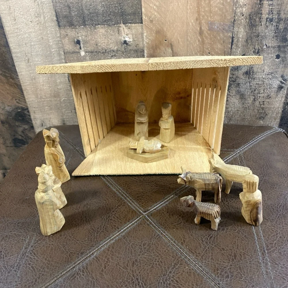 Vtg Hand Carved Wood Nativity Scene in Miniature Tabletop Christmas Manger Jesus